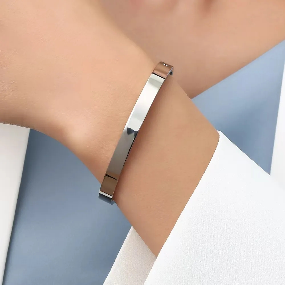 Nouveaux bijoux de créateur de mode de luxe plaqué or 18 carats pour couple, fête de mariage, voyage, anniversaire, bracelet, accessoires cadeaux