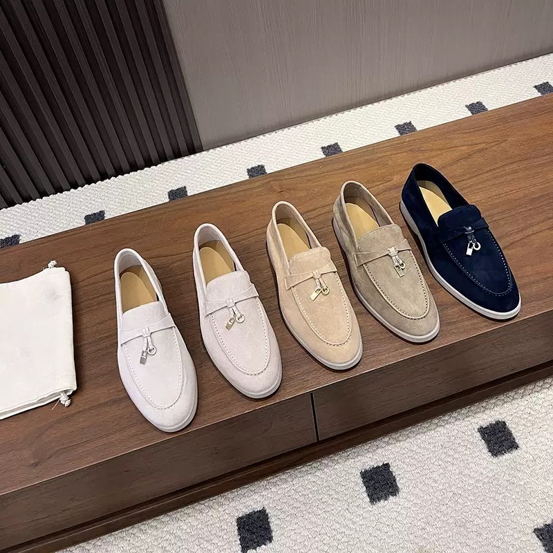 Designer Loafers Walk Charms Casual Shoes Mens Womens Couple Shoe Leather Flat For Men Women Size 35 46