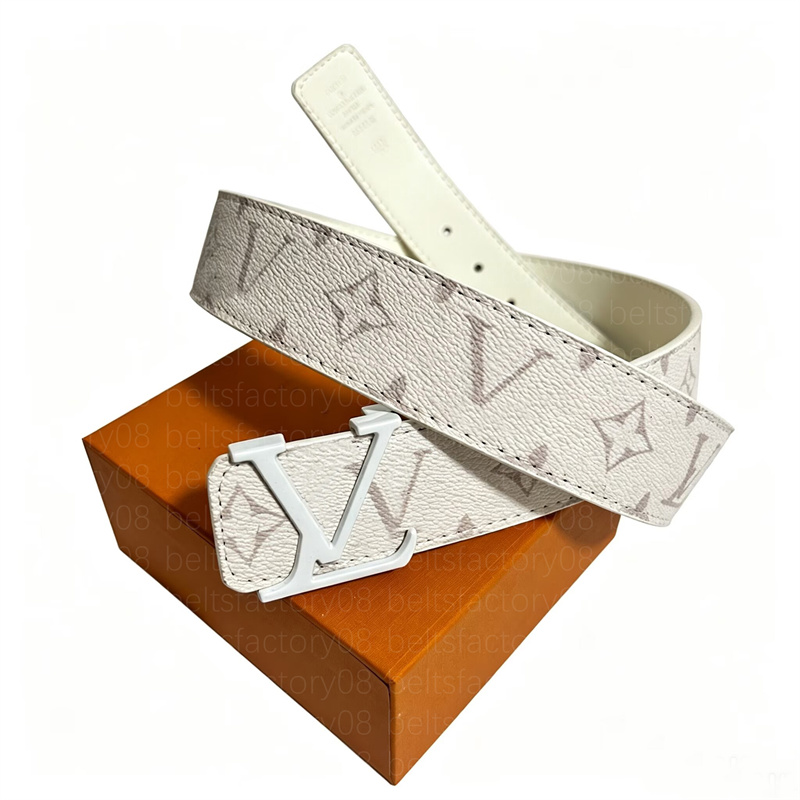 Designer classic pattern leather belt with metal buckle head luxurious and fashionable suitable Unisex luxury belt fashionable and versatile Multipl