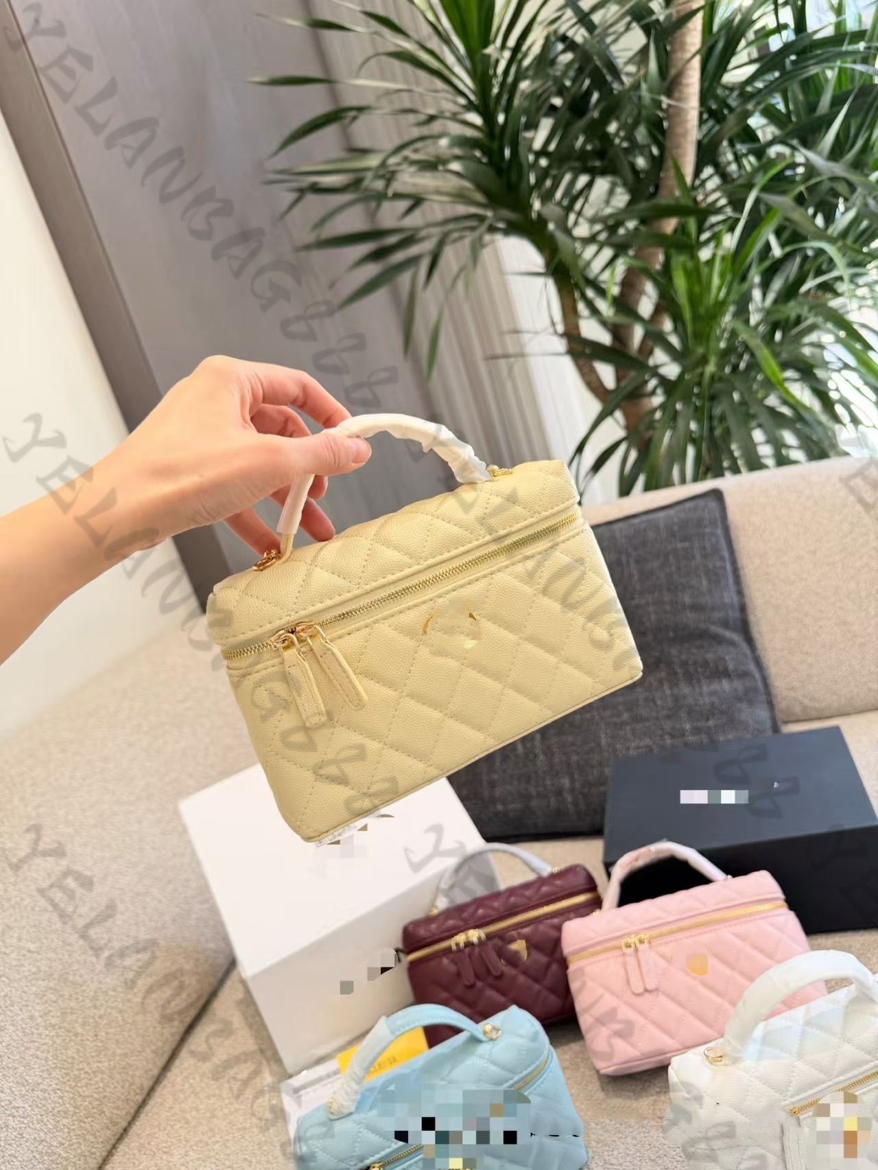 Designer makeup bag, wallet, card bag, multifunctional bento bag, trendy women's shoulder bag, high-qualityA1625