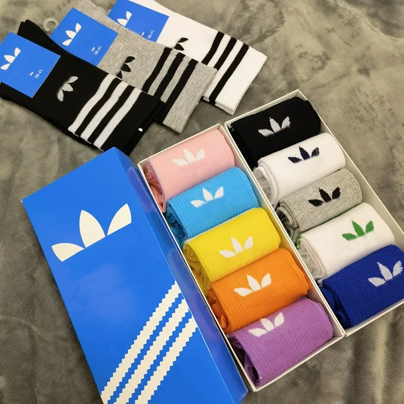 Men's Socks 5pairs Sports Free Choose Trendy Mid High Tube White Black Solid Color Cotton Breathable Running Classical Couple Unisex