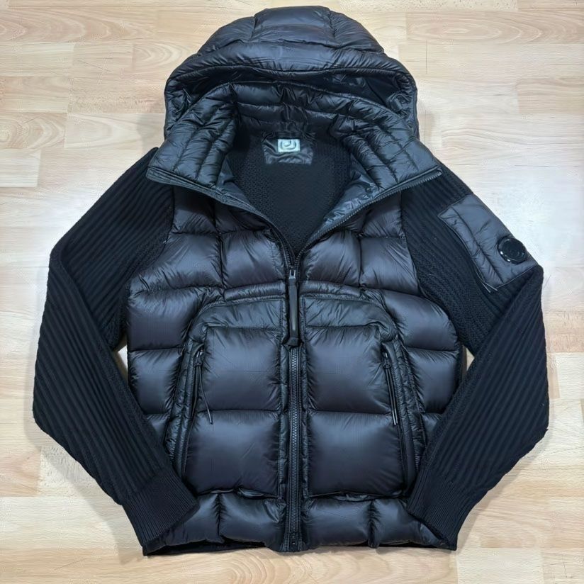 Mens designer Jacket fashion Puffer jacket with Wool Knit Sleeves Warm Outdoor Casual Designer Outerwear with Lens Detail
