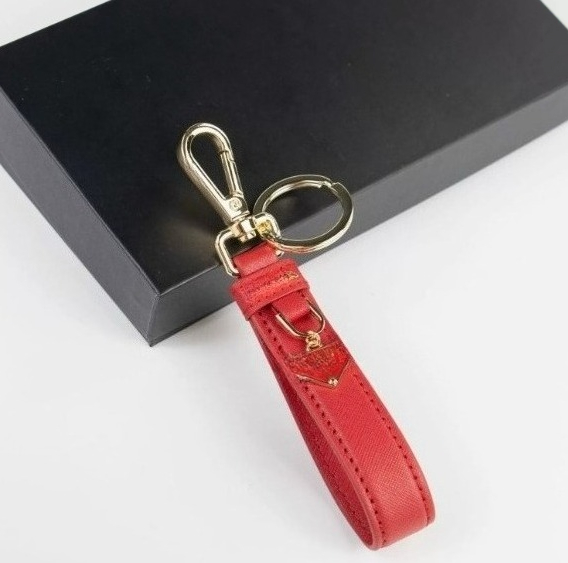 Keychains Lanyards Handmade Designer Keychains Multicolor Key Chain Women Men Black Leather Bag Wallet Lanyard Plated Silver Accessories Keychain De