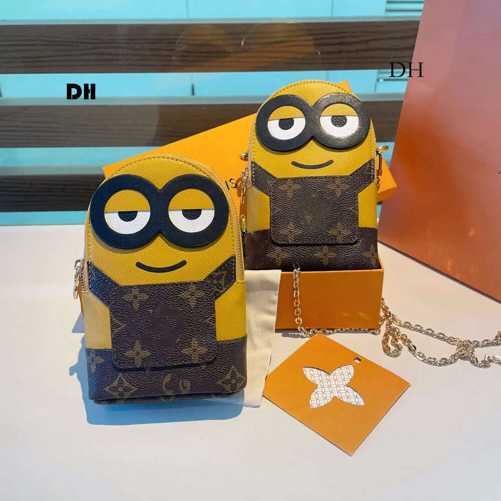 Designer V Coin Purse Mini Minion Chain Crossbody Women Mobile Phone Bag Simple Convenient Fashionable and Elegant