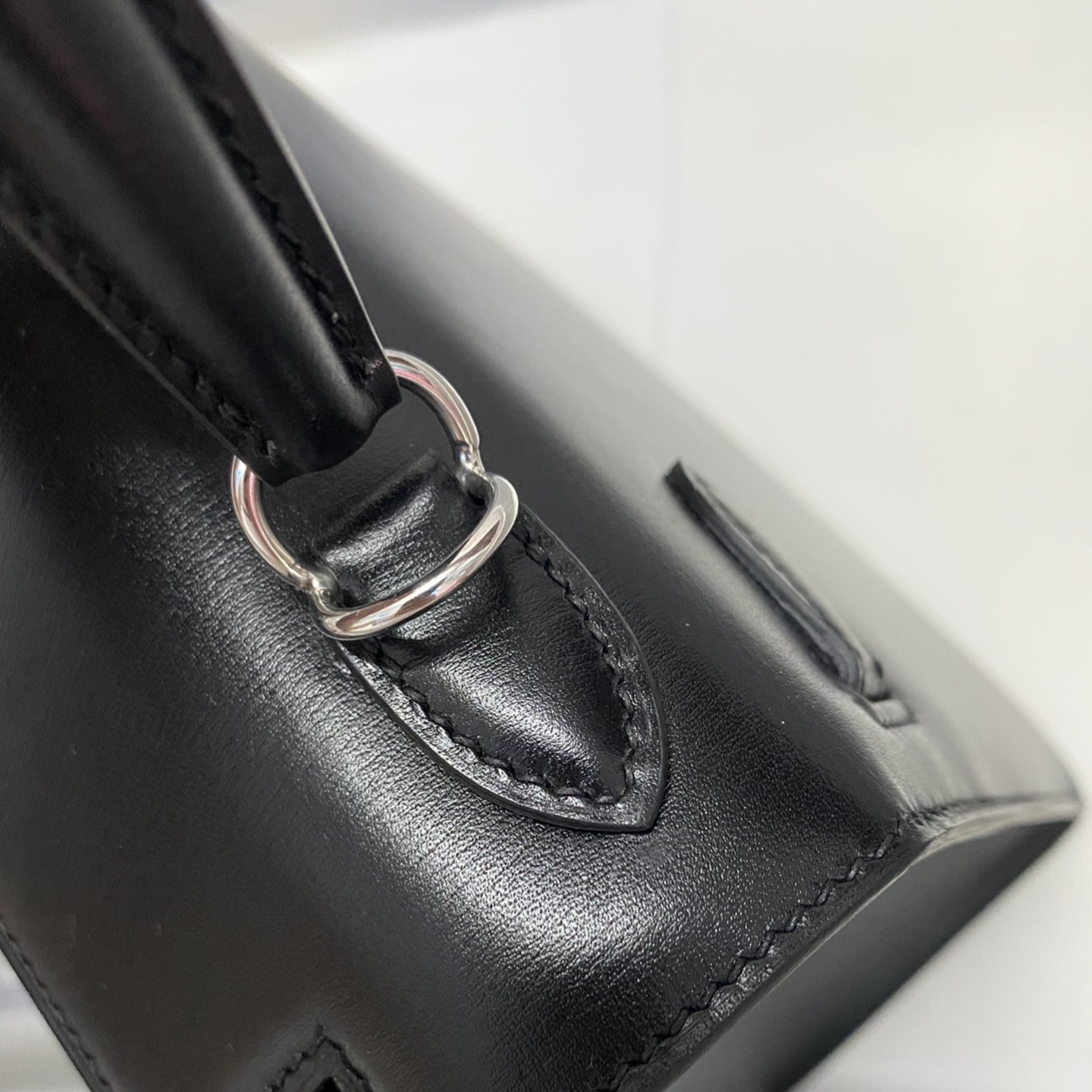 Luxury Handcrafted Crossbody & Shoulder Bag Designer Handbag 25 28CM in French Box Leather with 24K Gold Plated Hardware