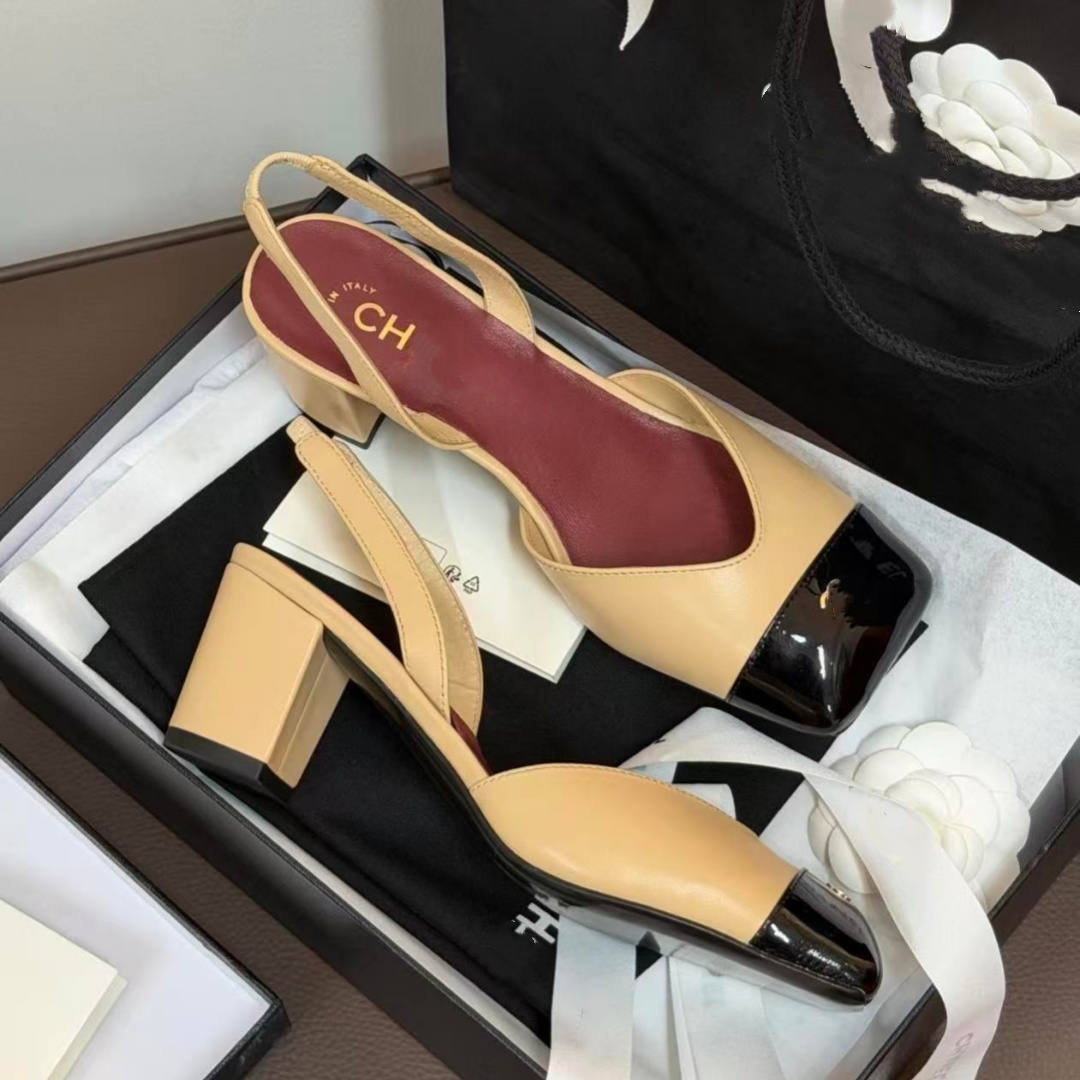Sandali di lusso firmati parigini Tacchi slingback bicolore da donna Punta quadrata in vernice con tacco largo Sandali formali leggeri in pelle scar