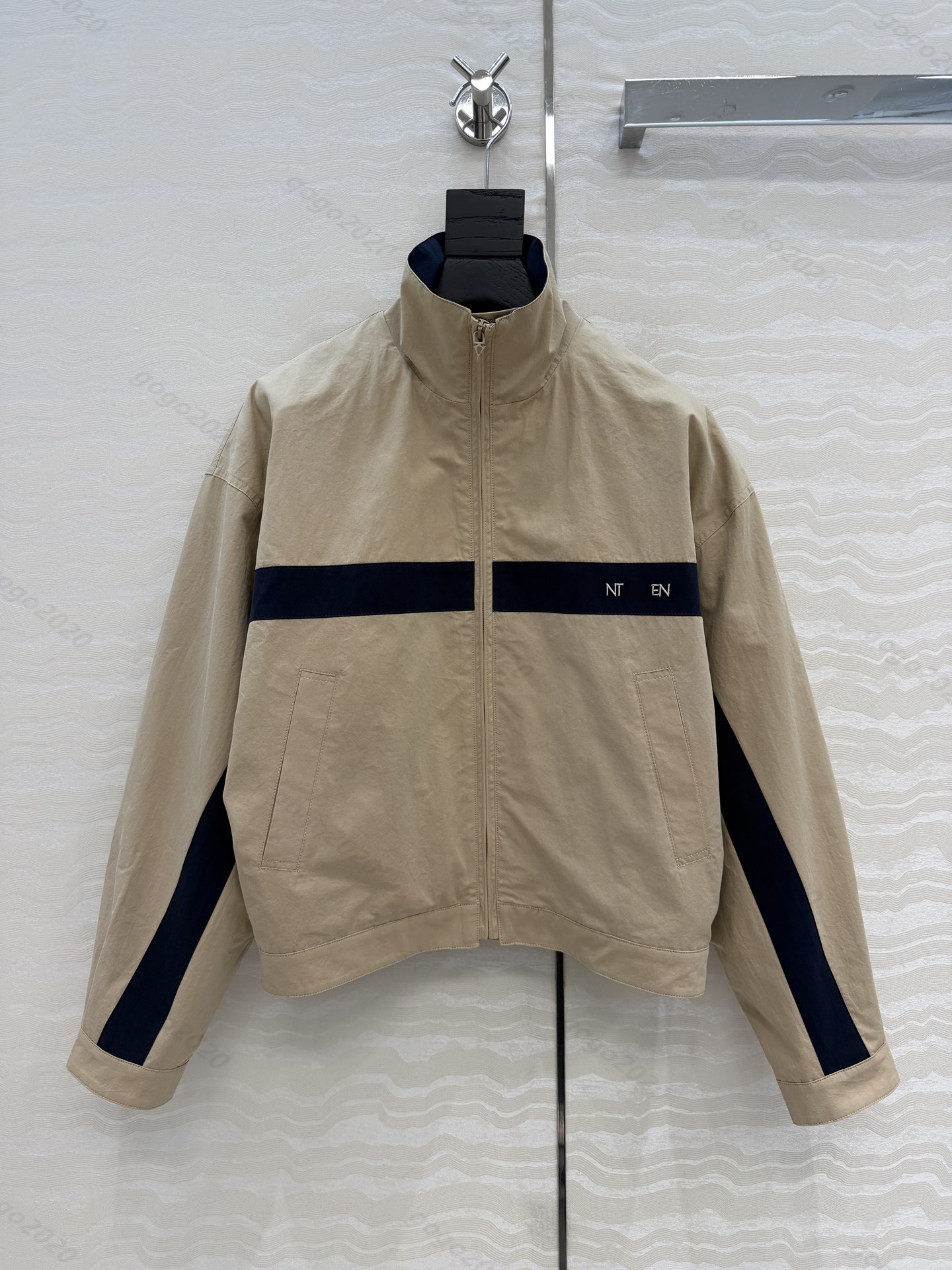 Fashion Women's Design Jacket Loose Bomber Coats Letter Embroidered Jersey Crop Jackets Girls Runway High End Casual Cotton Zipper Crop Tops Lo