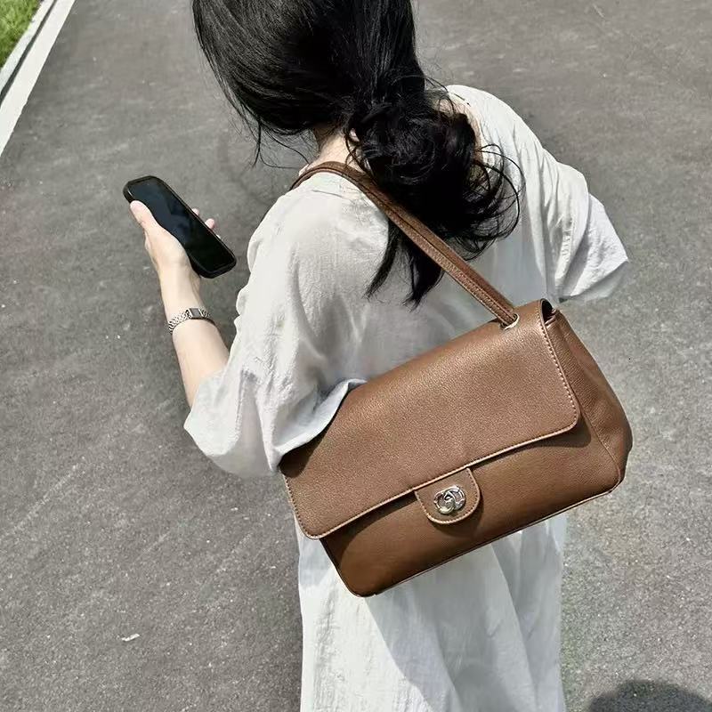 designer cc bag High quality tote bag Large capacity Classic Flap Diamond Quilted vintage shoulder bag Luxury 25bag womens chain crossbody bag