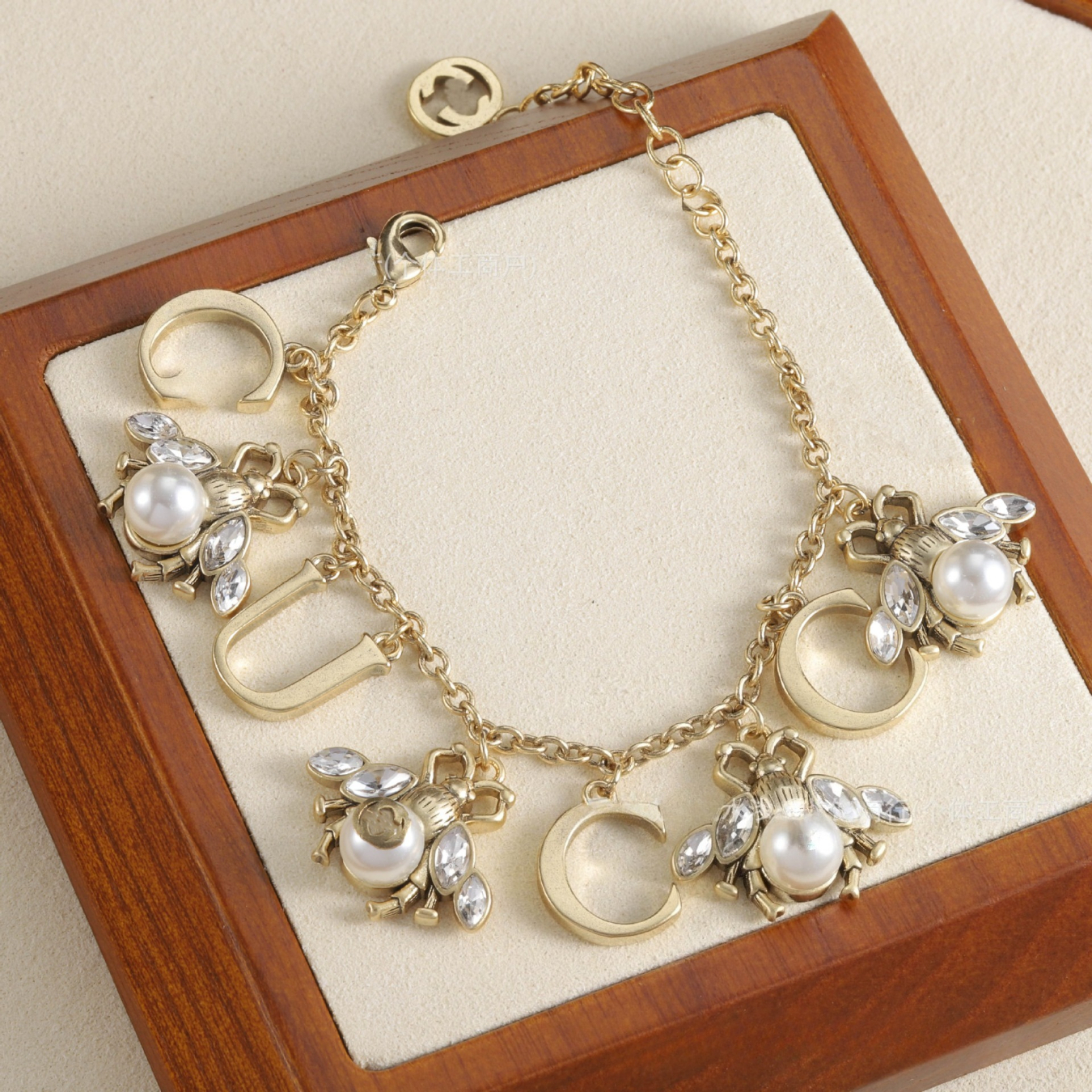 Designer Bracelet Letter Bee Chain Jewelry Unisex Classic Charm Gold Bracelet Men Women Jewelry Gift