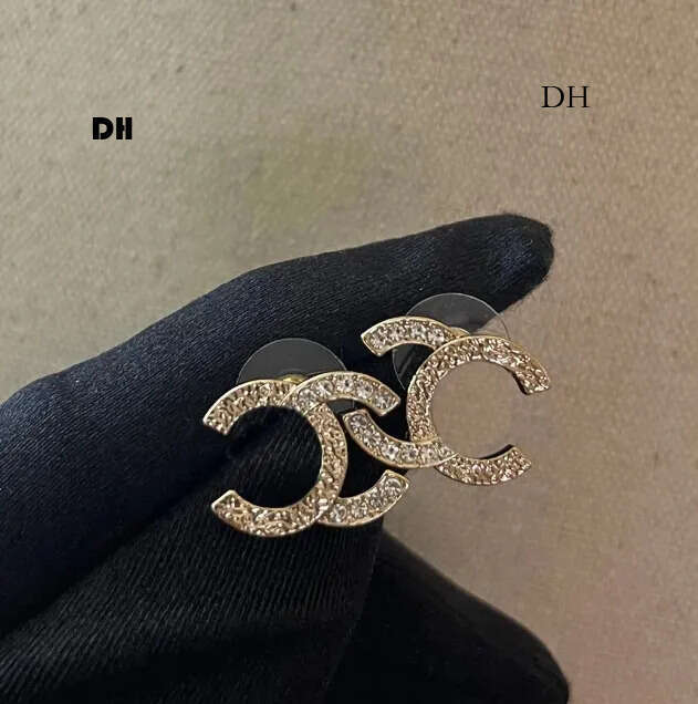 Mini boucles d'oreilles clou de créateur femme bijoux plaqué or Double lettre Dia boucle d'oreille cadeau