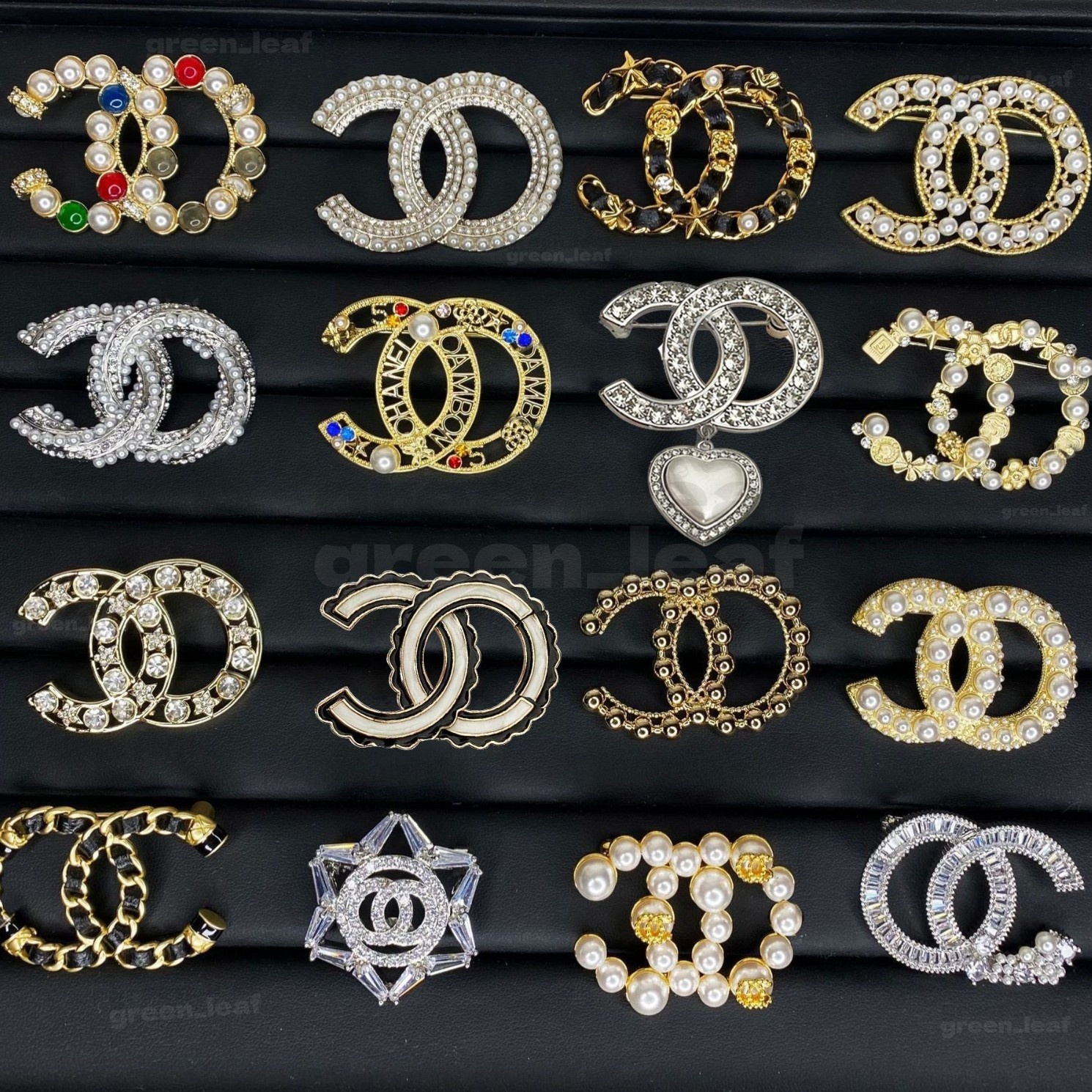 Designer Brooch Dia Brooches Pin Men Womens Geometric Crystal Rhie Letter Pins for Famous Sweater Decoration Jewelry Accessories
