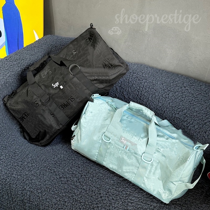 High Quality Handmade Designer Inspired Waterproof Gym Bags, Embossed Letter Fabric Handheld Weekend Bag For Unisex Campus Sports And Overnight Trip