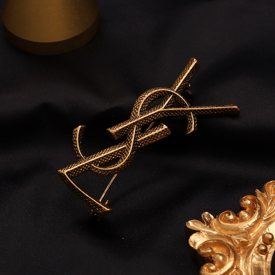 Designer Brooch Dia Brooches Pin Men Womens Geometric Crystal Letter Pins for Famous Sweater Decoration Jewelry Accessories