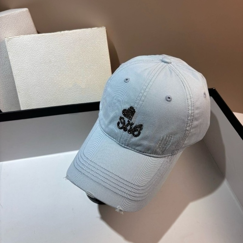 Spring Summer New Designs of Baseball Caps Large Capped Cotton Soft Brimmed Sun Hats Heart Shaped Logo Versatile Baseball Caps
