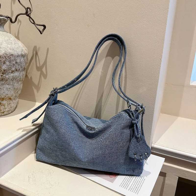 Vintage High End Washed Soft Denim Tote Shoulder Large Capacity Lazy Style Canvas Pillow Travel Bag Women Commute Handbag X260706