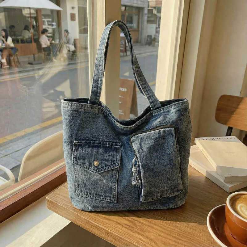 Stylish Denim Comfortable and Versatile Tote for Women Large Capacity Shoulder Fashionable Korean Simple Storage Bag X260706