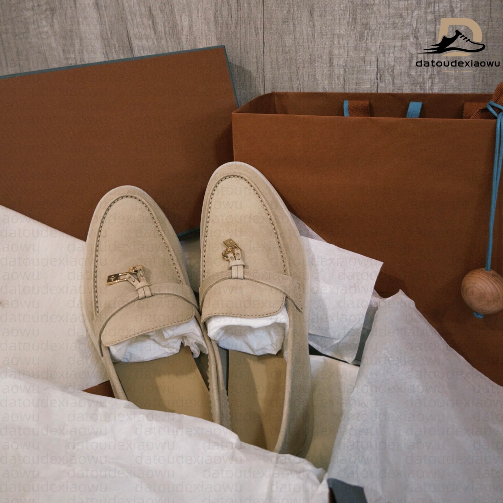 Loafers Designer shoes Walk Charms suede Casual Shoes Mens Womens Suede Couple Shoe Genuine Leather Flat For Men Women Oxfords Leather Shoe Low Top