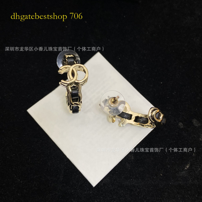 Designer Jewelry Classic Leather Earrings Lambskin Leather Elegant Double C Letter Earrings cc earrings