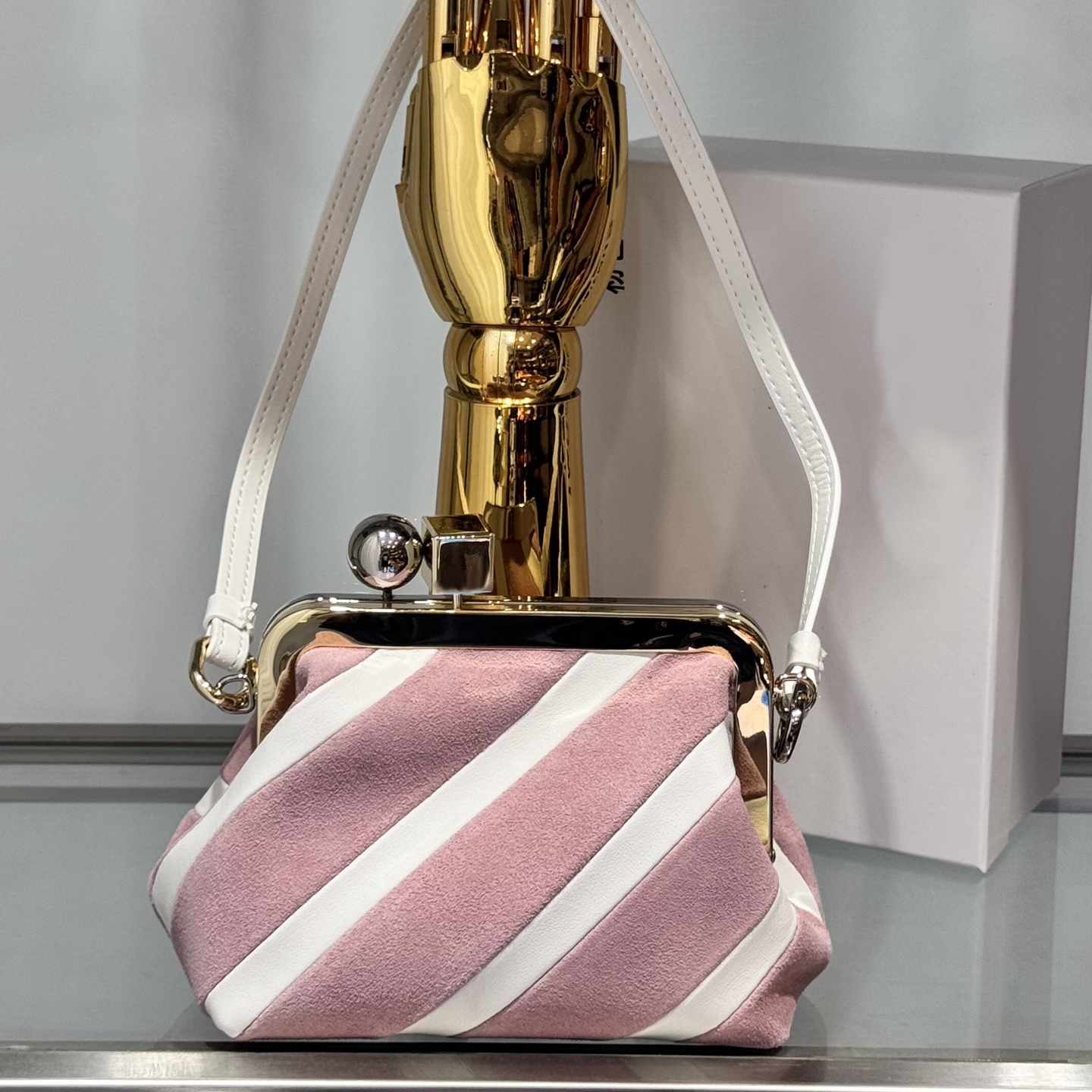 (Commandez par photo en opt, pas par desc) Sac à bandoulière vintage Kiss-Lock, mini sac à main en cuir souple pour les tenues décontractées quot