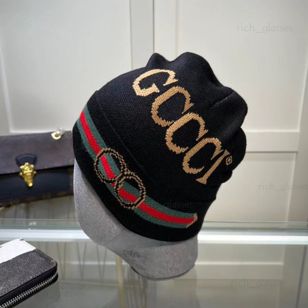 Luxury letter jacquard knitted hat wool warm hat casual golf outdoor street wear suitable for both men and women autumn and winter daily travel clot