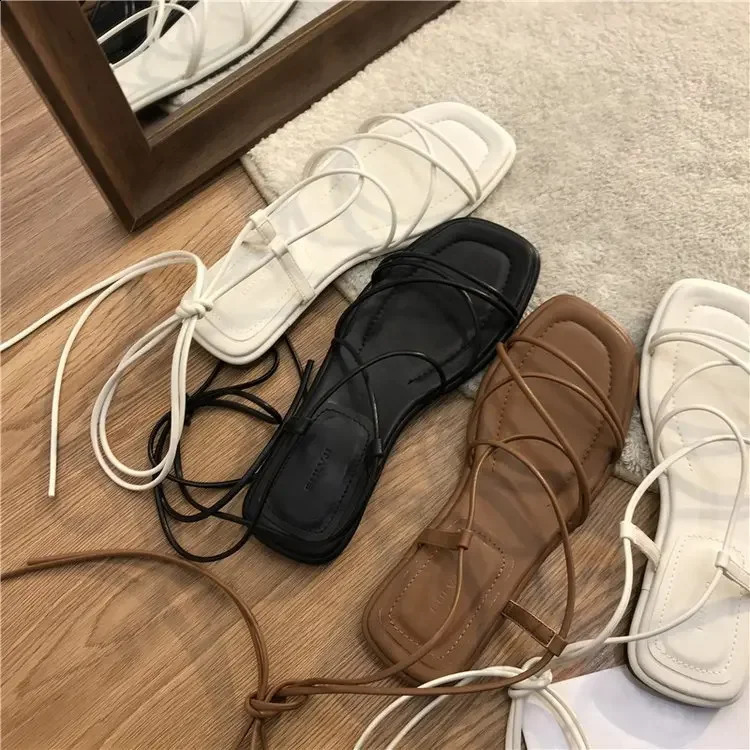 Sandals Womens Summer Fashion Flat Open Toe Cross Tie Shoes Casual Elegant Dress Lace Up Beach Gladiator Sandals 260707BJ
