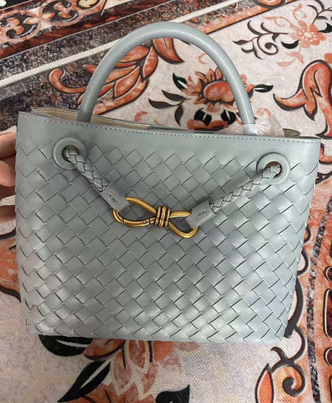 2026 BV Handheld European and American Fashion Matte Women's Handmade Braided Soft Leather Tote Bag Single Shoulder Cross Body bag 121 60