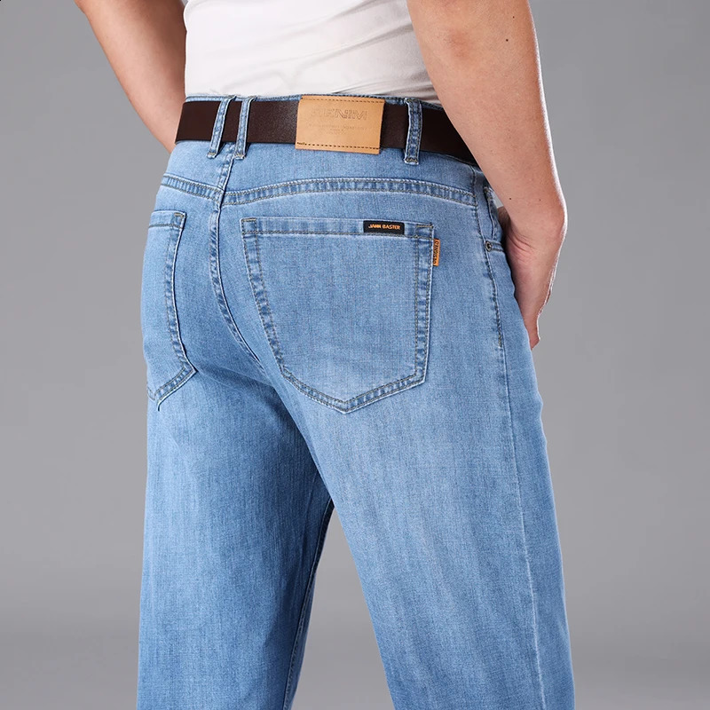 2026 Summer Clothing Mens Straight Loose Lightweight Jeans Classic Badge Business Casual Thin Cotton Stretch Pants 260707BJ