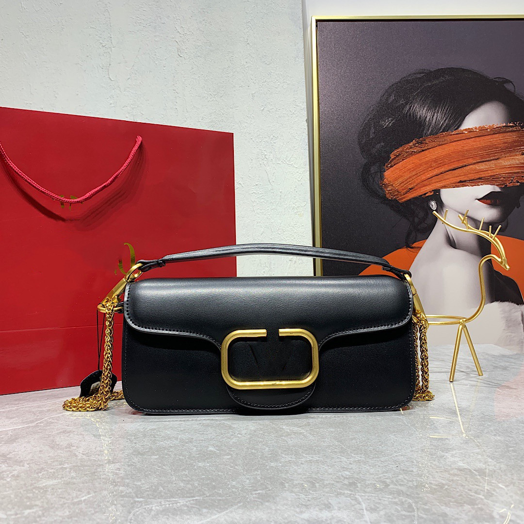 10A Top designer bag women Commuter bag high quality crossbody bag Genuine Leather Chain bags Classics trendy letter pattern Chain shoulder bag 68 f