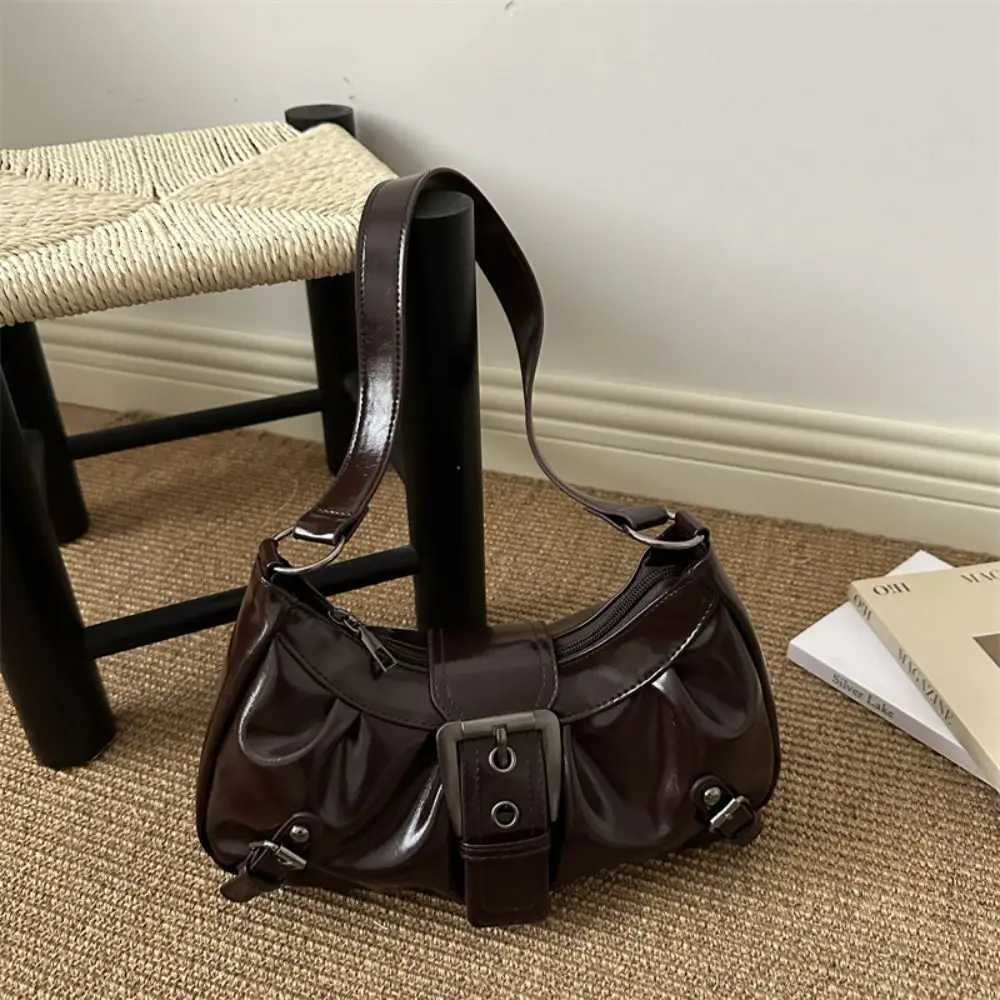 Soulder Y2K Designer Punk Bag Pu Leater Fasion Vintage Underarm Bag andbag Korean Locomotive Pack Sopping J260708 M260805