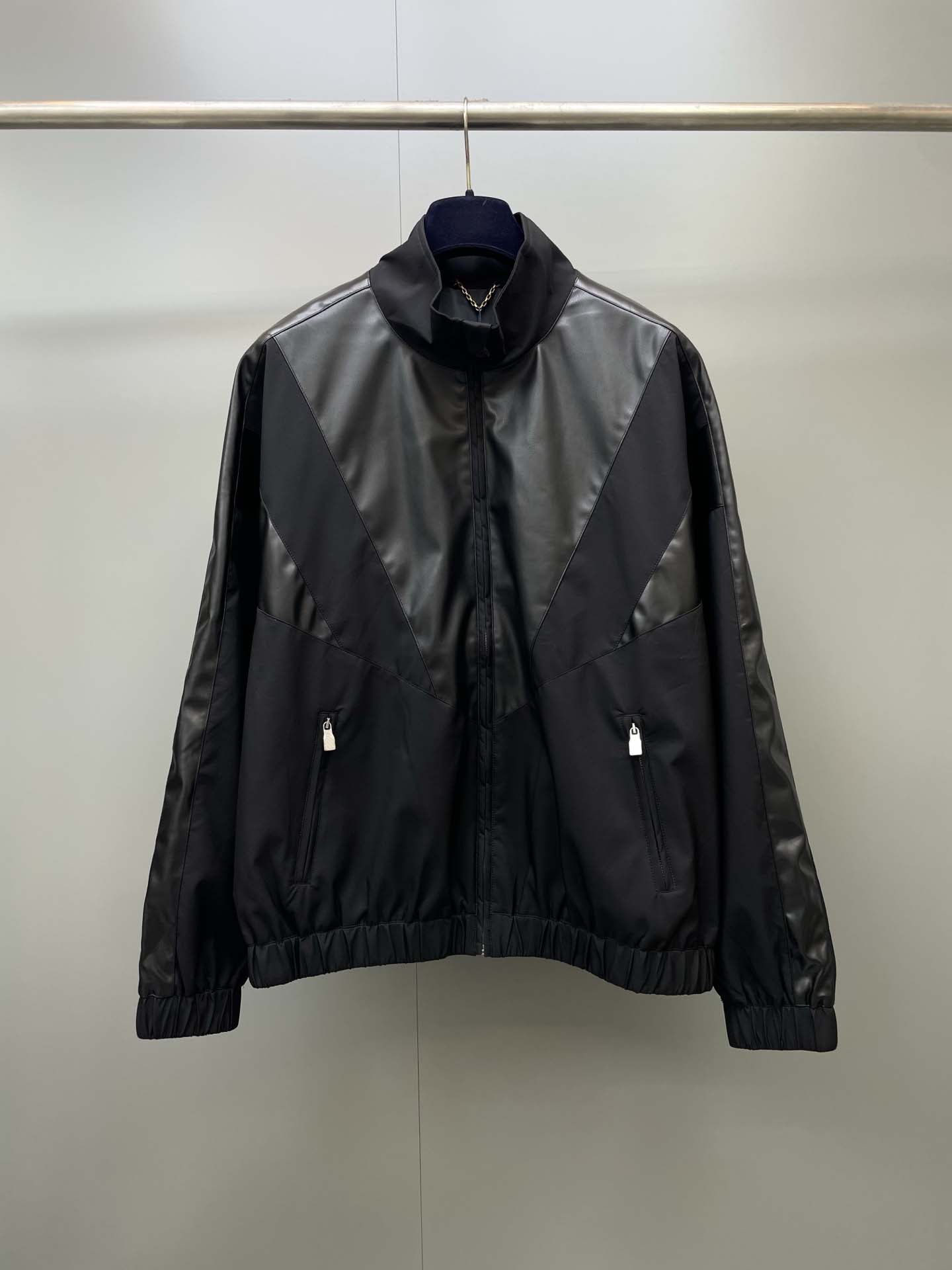 Mens jacket designer Autumn and winter high quality mens fashionable leather patchwork design US size luxury high quality designer casual zipper jac