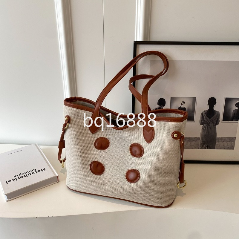 Mini sac d'herbe de créateur nouveau sac fourre-tout à la mode sac de transport haute sensibilité grande capacité sac à bandoulière polyvalent en