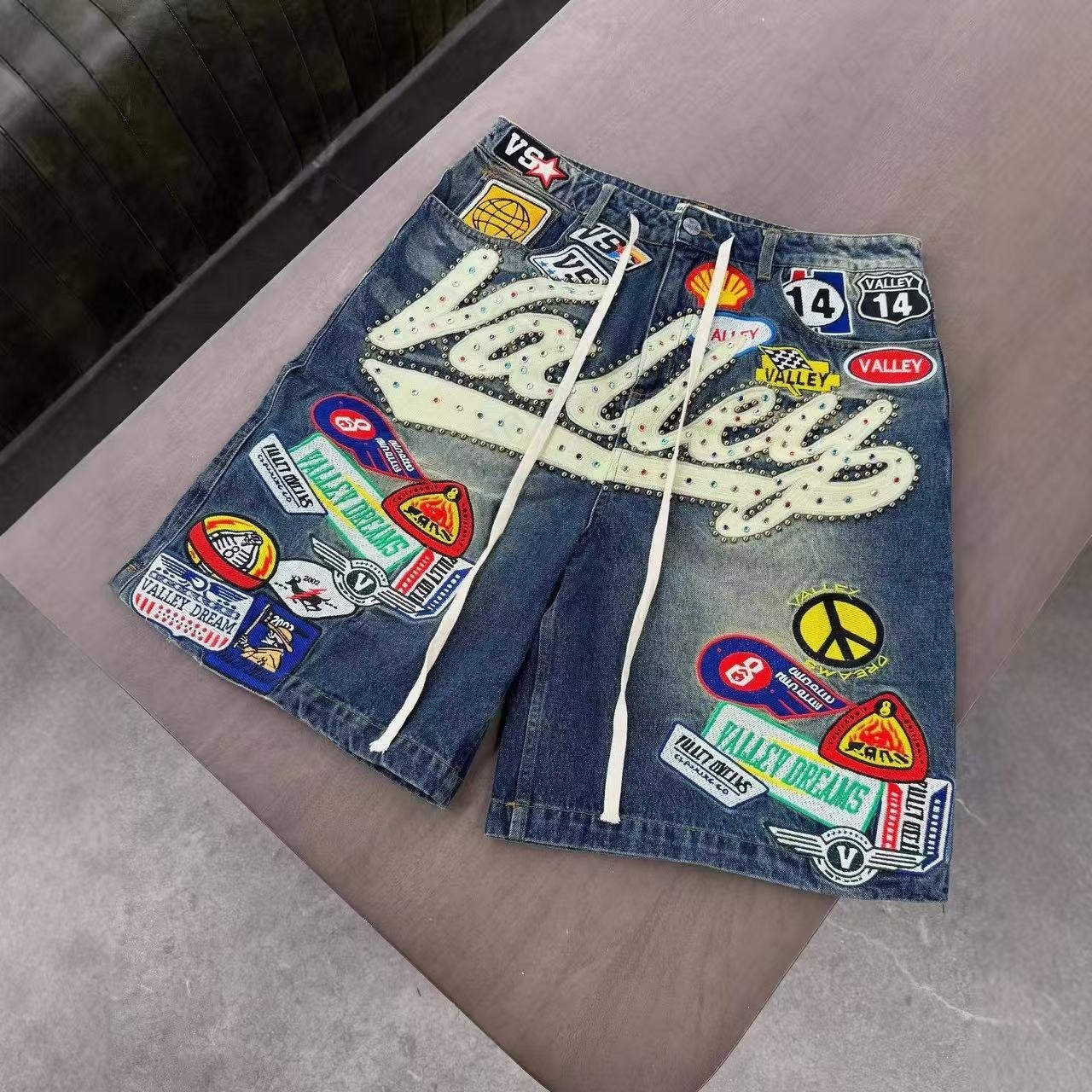 Men Vintage Patchwork Rhinestone Denim Vale Va Y2K Hip Hop Valley Letter Patches Distressed Jean Shorts Streetwear Knee Length Cargo Shorts