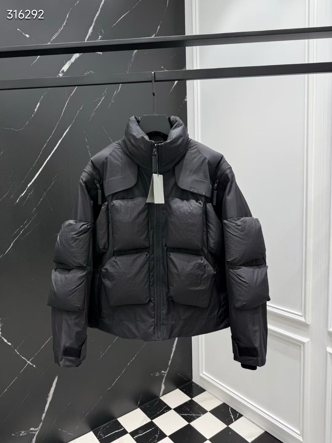 2026 New Oversized Stand Collar Down Unisex Jacket Uniform Fashion Outerwear Multi Pocket Double Zip Back Letter Print Designer Unisex Windproof Win