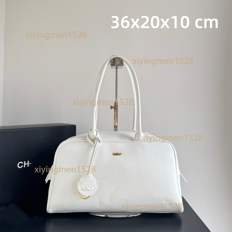 Designer 26S Bowling Bag Smooth Calfskin Long Top Handle Handbag Gold Interlocking CC Double Side Zipper Round Leather Charm Large Capacity Shoulder