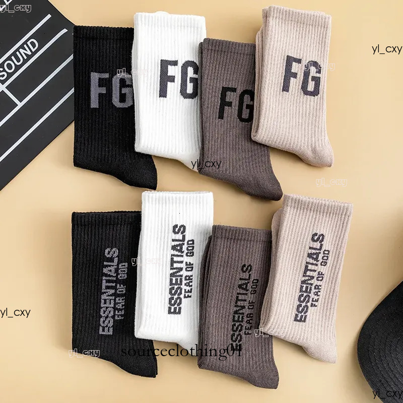 Essential Socks Designer Fog Socks Fashion Mens Women High Quality Long And Short Tube Skateboard Casual Sock Sports Breathable Outdoor Cotton Socks