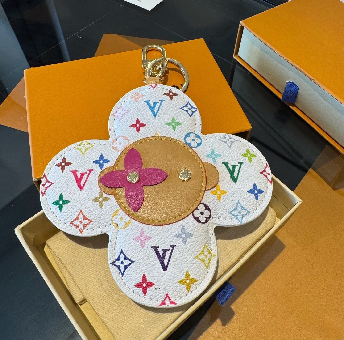 Luxury Designers Keychains Bag Charm Designer Keychain Car Key Ring Flower Leather Keyring Bags Pendant Handbag Chain Accessory Gift