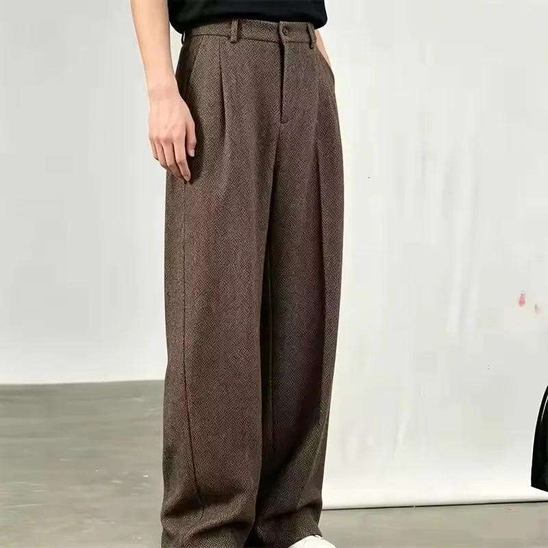 High Quality Herringbone Wool Dress Pants for Men Italian Vintage Straight Mens Trousers Pleated Front Tweed Suit 260709BJ