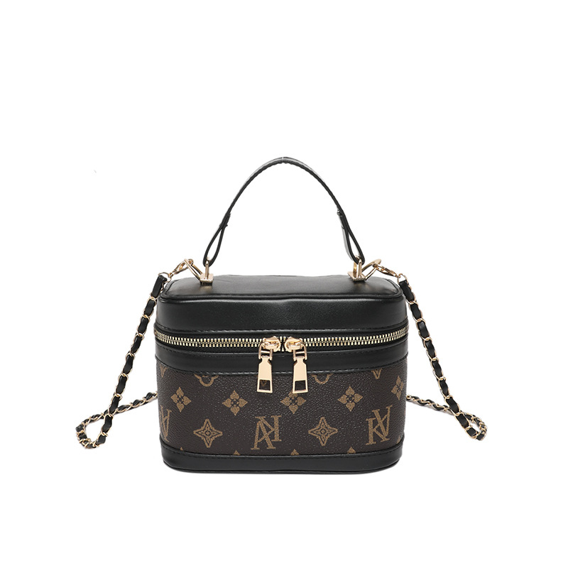 Free Shipping Worldwide luxury Chic Ladies Formal Handbags Small Size Removable Strap Office Dating Top Handle Purse hot