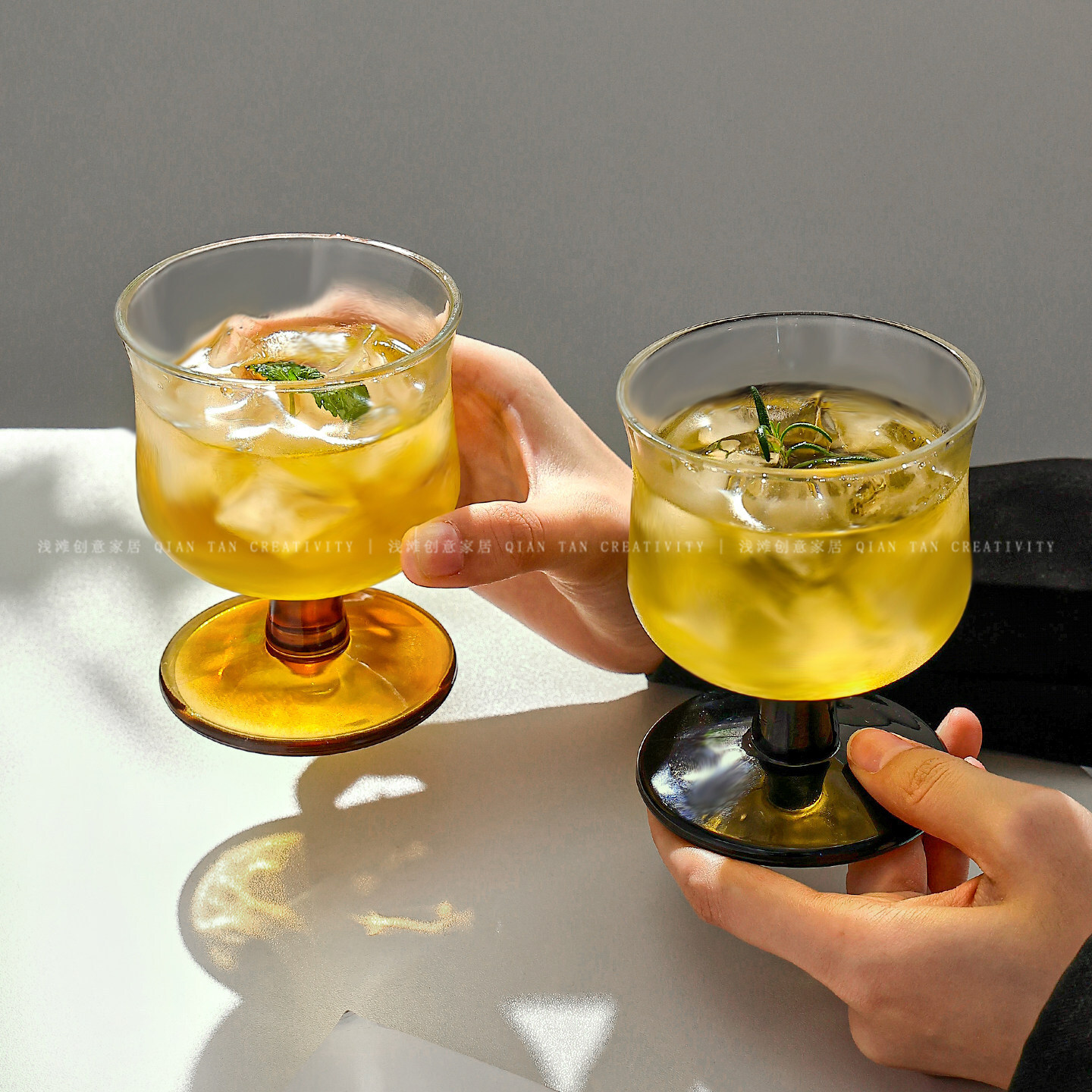 Creative low-footed slim-waisted glass cute ins-style, multi-color, high aesthetic value, coffee water cup, home use, niche vintage