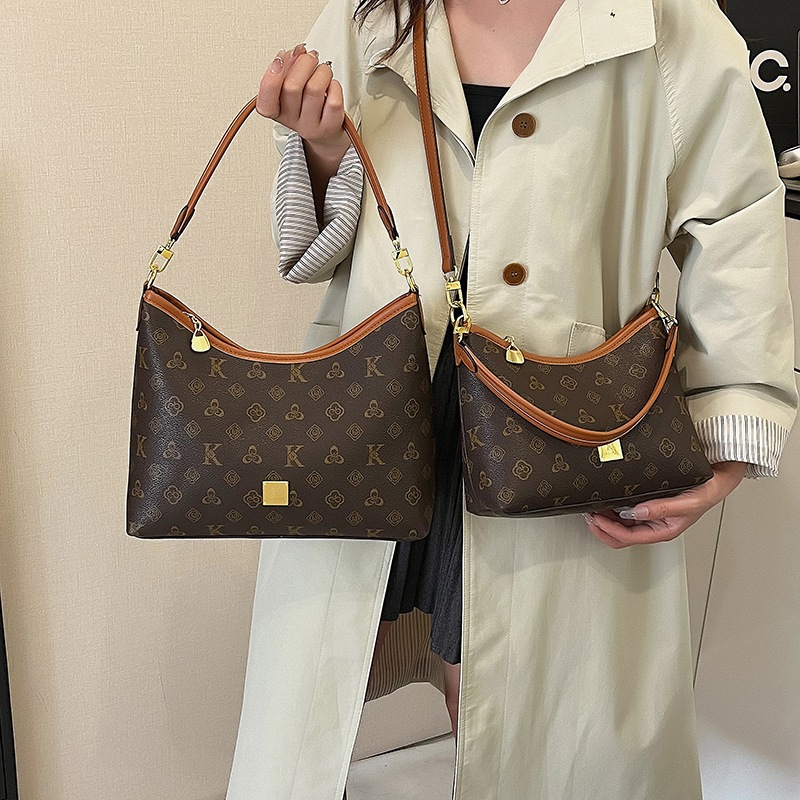 Free Shipping Worldwide luxury Soft Surface Korean Ladies Handheld Bag Plain Color Office Daily Top Handle Shoulder Purse hot