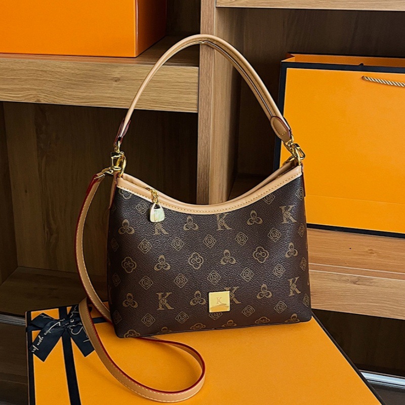 Free Shipping Worldwide luxury Soft Surface Korean Ladies Handheld Bag Plain Color Office Daily Top Handle Shoulder Purse
