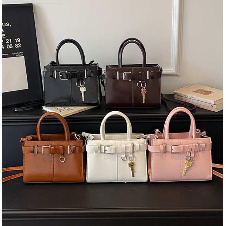 Free Shipping Worldwide luxury Classic Solid Ladies Luxury Handbags Small Size Dating Party Top Handle Handheld Purse