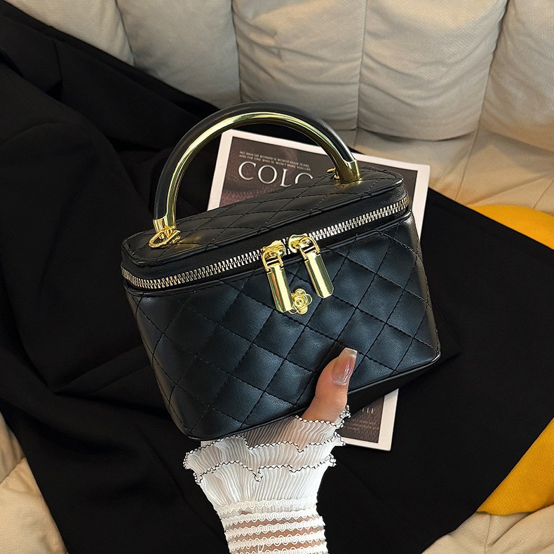 Free Shipping Worldwide luxury Women Small Handbags Detachable Long Strap Portable Top Handle Bag