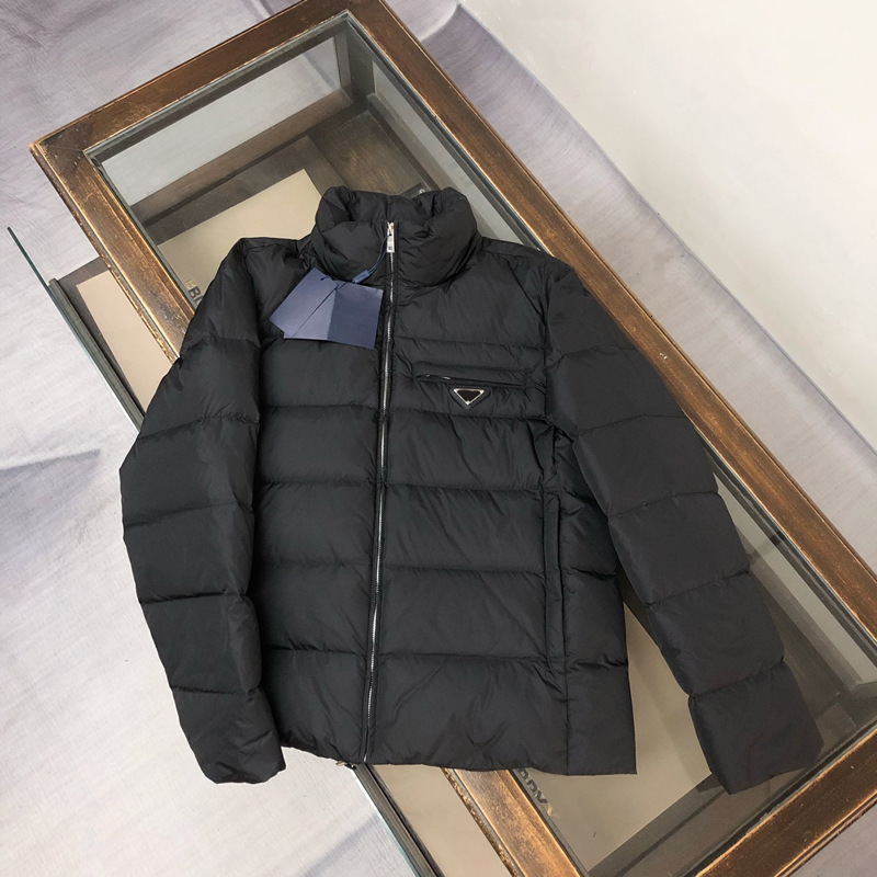 New Winter Luxury Classic Emblem Down Jacket Triangle Brand PA Letter Men's Light Zipper Stand Collar Trendy Long Sleeve Warm Coat Mens Wome