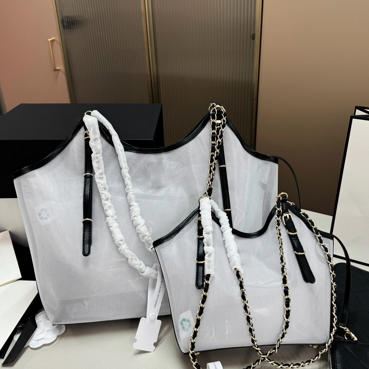 Designer Mesh Tote bag 2026 New Summer Beach bag Large Capacity See Through Mesh Handbag Shopping Shoulder bag Lightweight Vacation bag Weekend bag