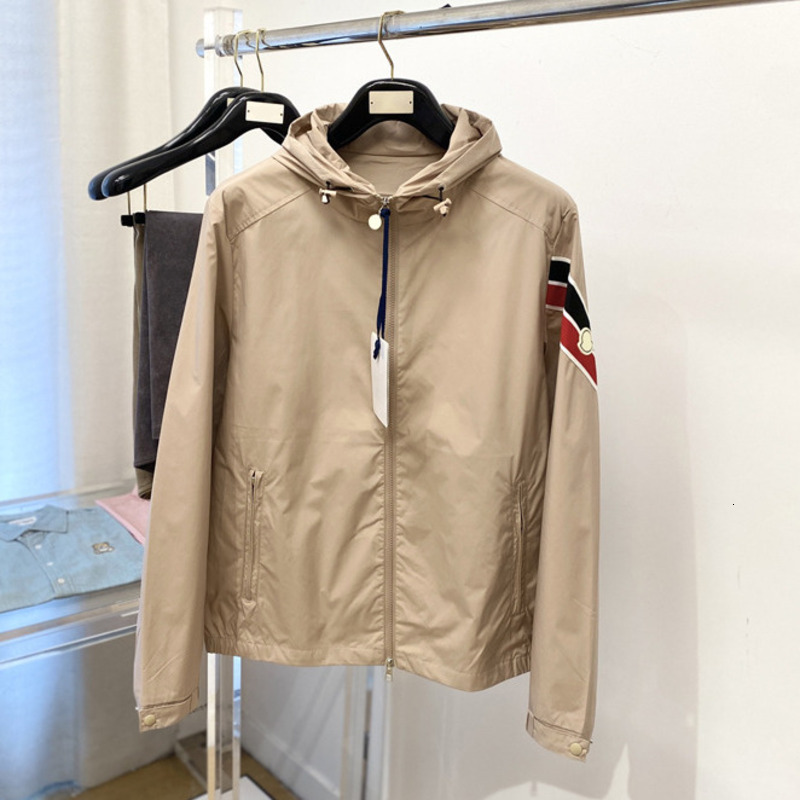 Veste de sport pour hommes, marque M, sweat à capuche, manteau de protection solaire respirant, détails de sangle à capuche, manteaux pour femmes