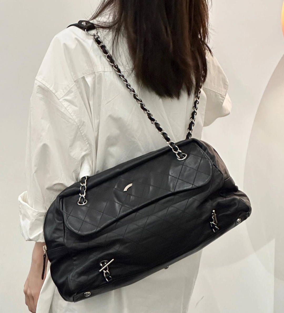 New Star Bags Top Quality Designer Shoulder Bags Metal Stitching Leather Design Stylish Style Women's Luxury old bowling shoulder bag Chain bag