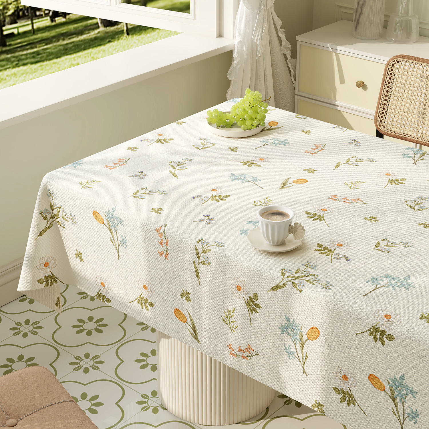 YL-38927 Nappe florale printanière de style pastoral personnalisée imperméable, résistante à l'huile et sans entretien ;Nouveau design adapté aux