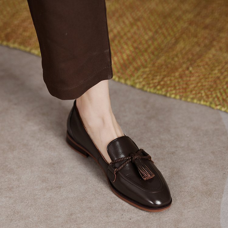 Retro British Style Square Head Womens Loafers Shoes Summer Style Tassel Comfortable Single Shoes Women Brown Shoes 250220