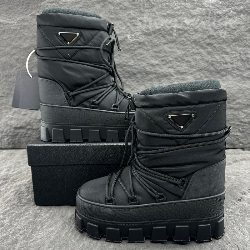 High-quality, handcrafted designer-style warm nylon winter boots, adorned with triangles, lightweight, non-slip, thick-soled, perfect for all women